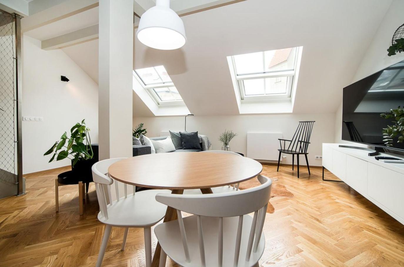 Large And Modern Apartment In The Heart Of Prague Extérieur photo