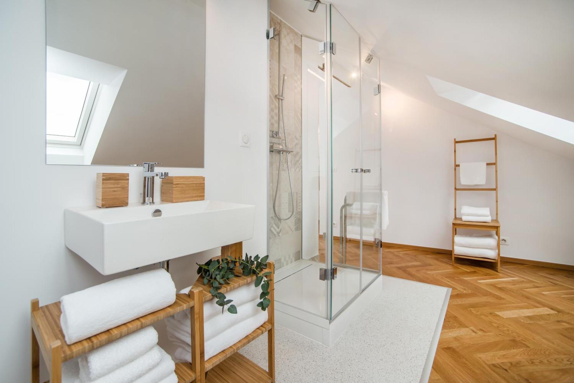 Large And Modern Apartment In The Heart Of Prague Extérieur photo