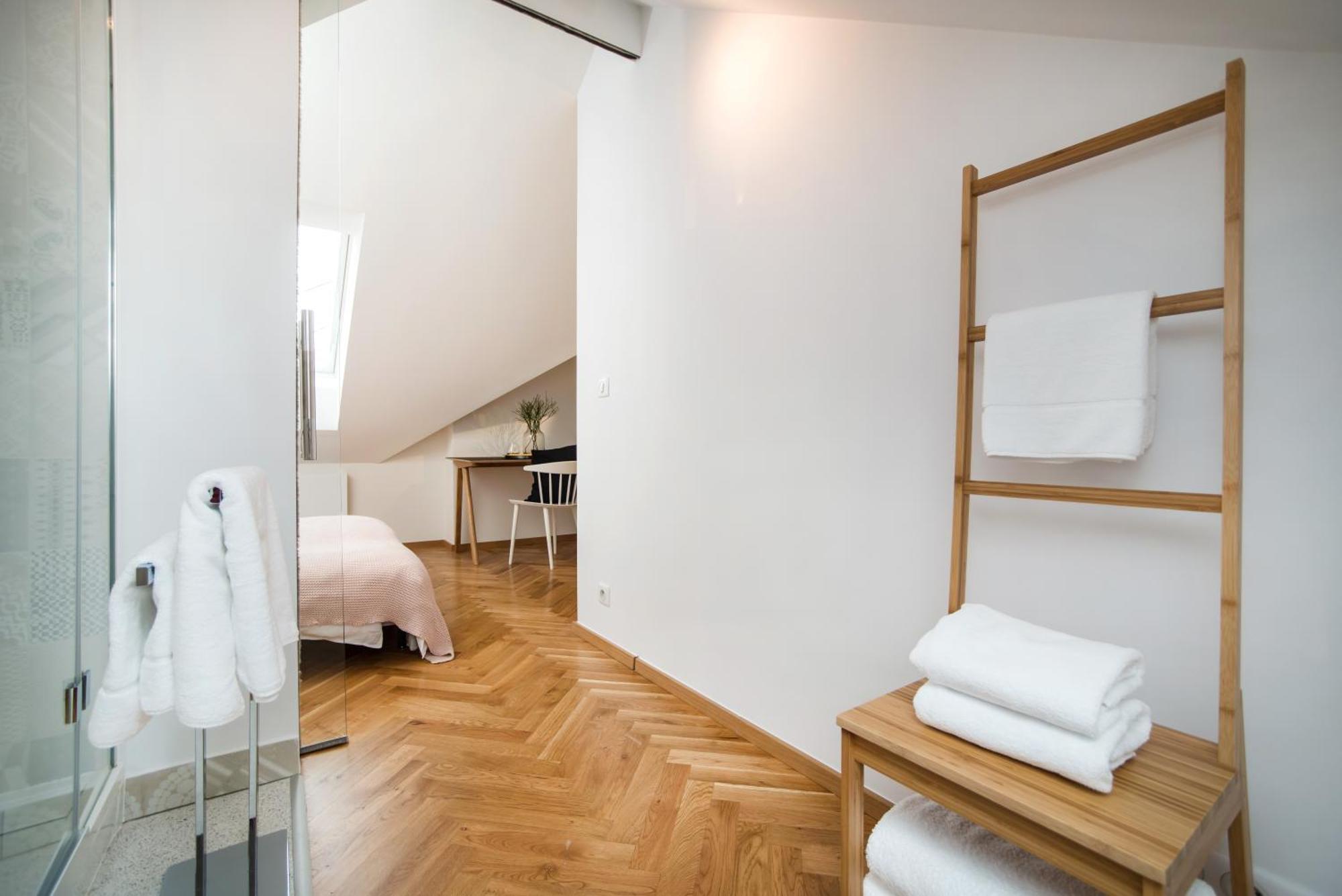 Large And Modern Apartment In The Heart Of Prague Extérieur photo