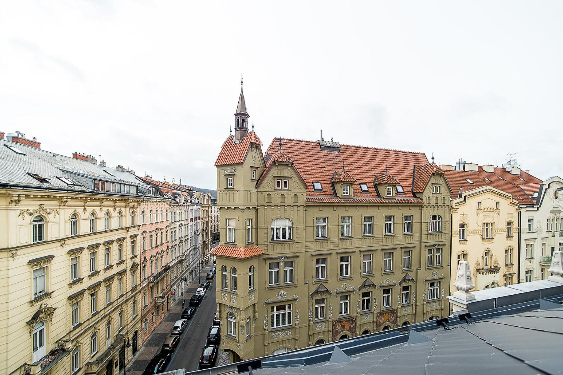 Large And Modern Apartment In The Heart Of Prague Extérieur photo